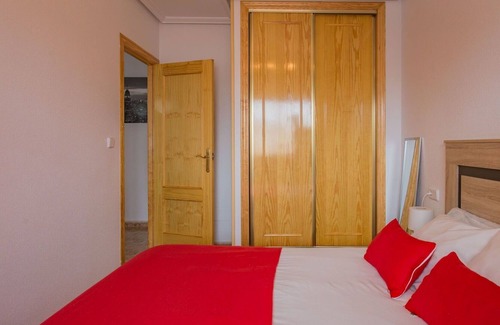 Los Alcazares Apartamento | Lovely apartment for 6 people with WIFI, pool, TV, terrace and pets allowed