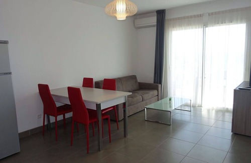 Macinaggio Apartamento | Bonito apartamento para 4 personas con A/C, TV, terraza, mascotas permitida y aparcamiento