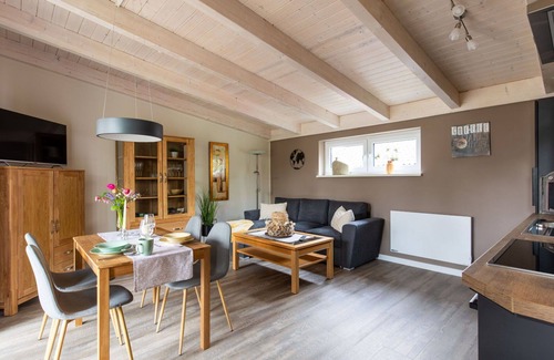 Osten Apartamento | Acogedor apartamento para 2 personas con WIFI, TV, terraza y aparcamiento