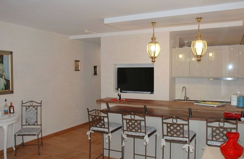 Bigogno Apartamento | Acogedor apartamento para 3 personas con A/C, WIFI, piscina, TV, balcón y aparcamiento