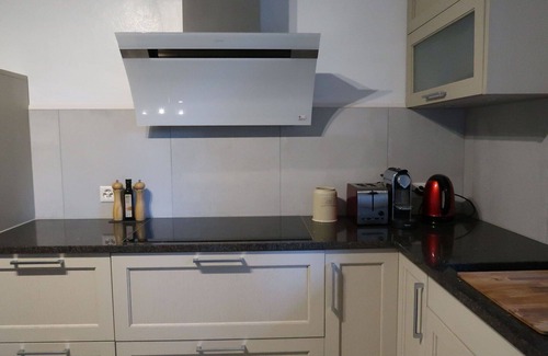 Les Posses-sur-Bex Apartamento | Hermoso apartamento para 4 personas con WIFI, TV, balcón, vista panorámica y aparcamiento