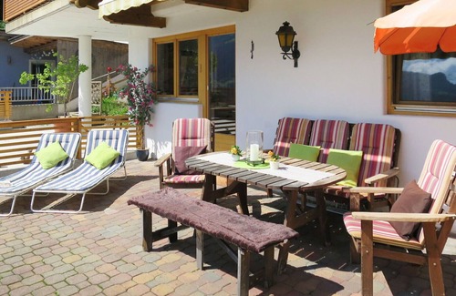 Hippach Apartamento | Bonito apartamento para 5 personas con WIFI, TV, terraza, mascotas permitida y aparcamiento