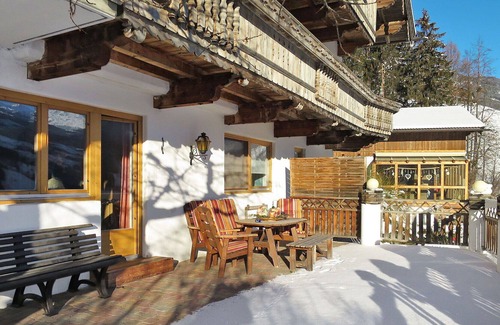 Hippach Apartamento | Bonito apartamento para 5 personas con WIFI, TV, terraza, mascotas permitida y aparcamiento