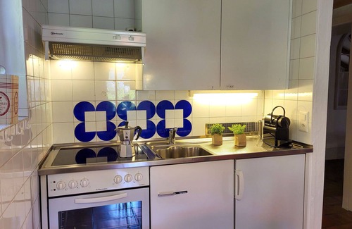 Capriasca Apartamento | Hermoso apartamento para 5 personas con WIFI, piscina, TV, patio, mascotas permitida y aparcamiento