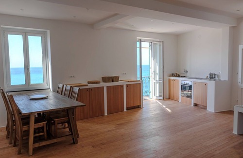 Sori Apartamento | Hermoso apartamento con WIFI, A/C, TV, balcón y vista panorámica, cerca de Portofino