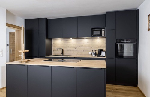Soell Apartamento | Hermoso apartamento para 8 personas con WIFI, TV, terraza, mascotas permitida y aparcamiento