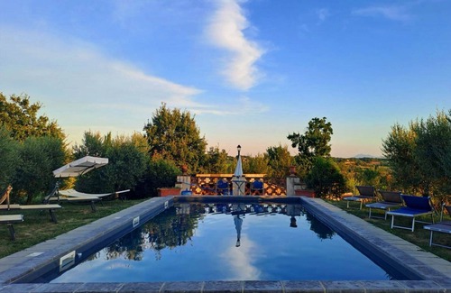 Cortona Apartamento | Precioso apartamento para 9 personas con WIFI, A/C, piscina, TV y aparcamiento