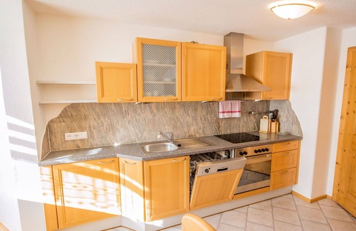 Umhausen Apartamento | Precioso apartamento para 4 personas con WIFI, TV, balcón y aparcamiento