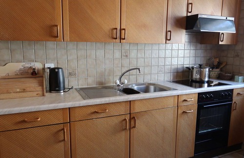 Fribourg Apartamento | Precioso apartamento para 4 personas con WIFI, TV, patio y aparcamiento