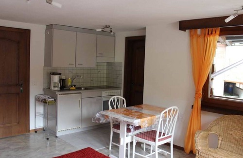 Saas-Balen Apartamento | Hermoso apartamento para 2 personas con WIFI, TV y balcón