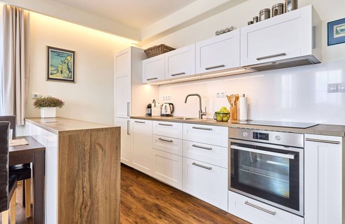 Spindleruv Mlyn Apartamento | Hermoso apartamento para 5 personas con WIFI, TV, balcón y aparcamiento