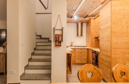 Pinzolo Apartamento | Hermoso apartamento para 6 personas con WIFI, TV y patio