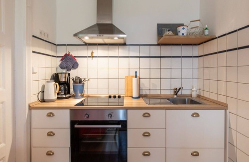 Horne Villa | Precioso apartamento en villa para 3 personas con WIFI, TV, patio y aparcamiento
