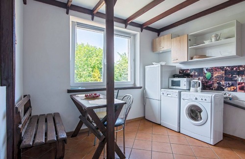 Koszalin Casa | Hermoso apartamento en villa para 10 personas con WIFI, TV, patio, mascotas permitida y aparcamiento