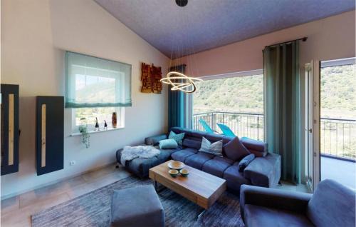 Kurrenberg Apartamento | Lovely Apartment In Burgen With Wifi