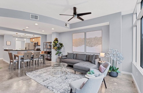 South Eola Condominio | Lovely apartment in downtown Orlando with free parking