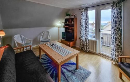 Kungshamn Apartamento | Lovely Apartment In Kungshamn