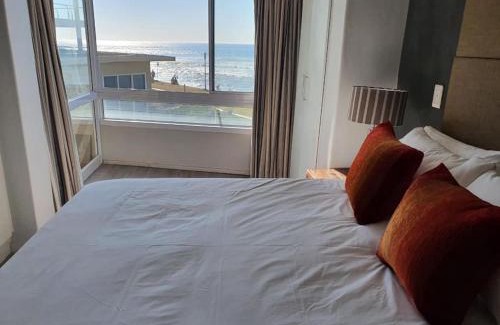 Lagoon Beach Apartamento | Lovely Apartment in Milnerton