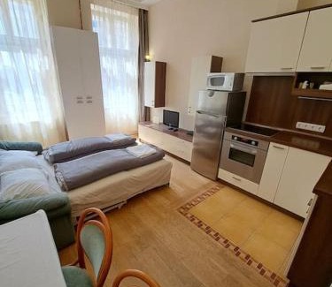 Terezvaros Apartamento | Lovely apartment in the centre at Opera