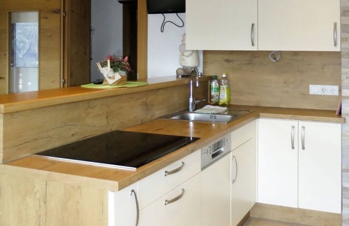 Radstadt Villa | Precioso apartamento en villa para 7 personas con WIFI, TV, patio, mascotas permitida y aparcamiento