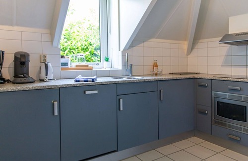 Municipality of Dalfsen Casa | Hermoso apartamento en villa para 6 personas con WIFI, piscina, TV, terraza y aparcamiento