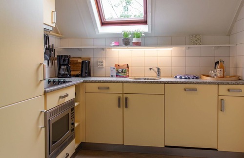 Municipality of Dalfsen Casa | Hermoso apartamento en villa para 6 personas con WIFI, piscina, TV, terraza y aparcamiento