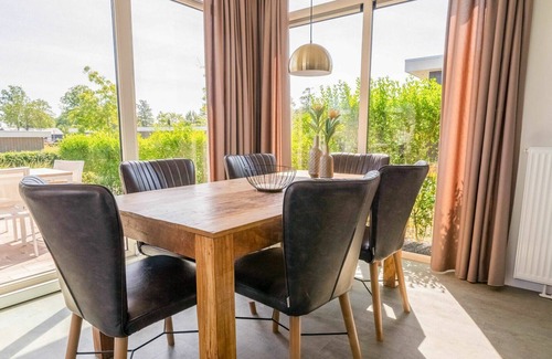 Linden Casa | Bonito apartamento en villa para 6 personas con WIFI, TV, terraza y aparcamiento