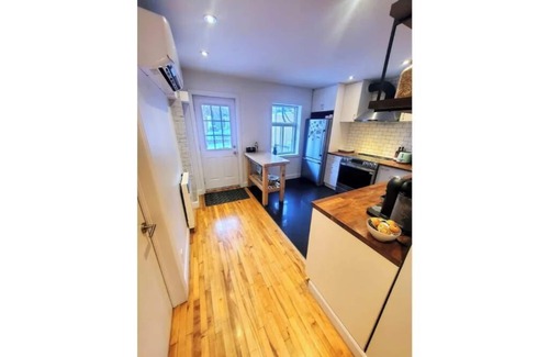Sainte-Marie Apartamento | Lovely apartment with garden, barbecue - King bed