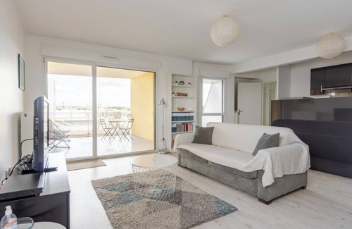 Bassins a Flot Apartamento | lindo apartamento con vista + estacionamiento en el distrito de nuevos chartrons