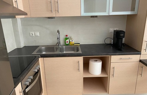 Marousi Apartamento | Lovely Apartment with Garden and indoor Fireplace!