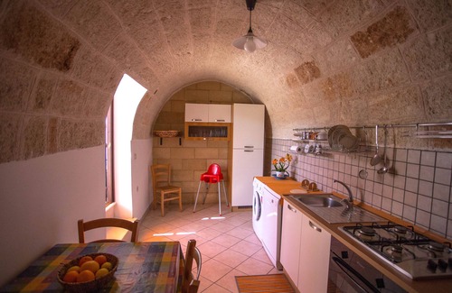 Polignano a Mare Casa | Espléndida residencia típica en el centro con terraza, a 400 metros del mar.