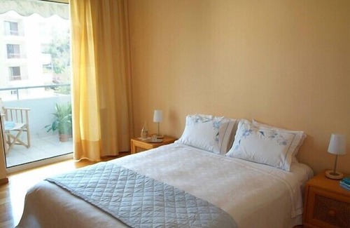 Agia Paraskevi Apartamento | Precioso apartamento en Atenas en un barrio tranquilo con vistas al monte Hymettos