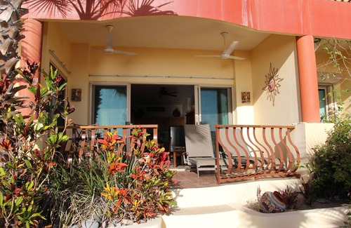 Buenavista Condominio | Lovely Beach-Front East Cape Condo