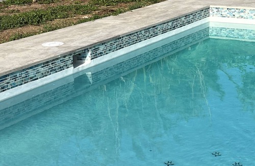 Islote Casa | Lovely beach home with amazing grounds and private swimming pool
