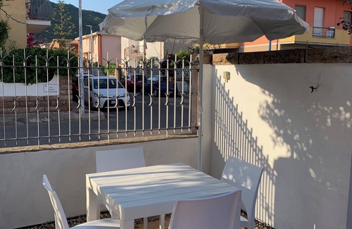 Bosa Marina Casa | Lovely beach house 150 meters from the beach in Bosa Marina