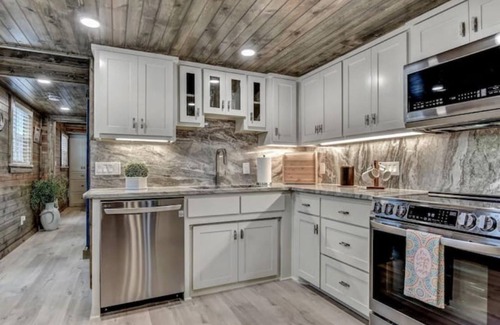 Gainesville Cabina | Lovely cabin near Winery and casinos. Max comfort!