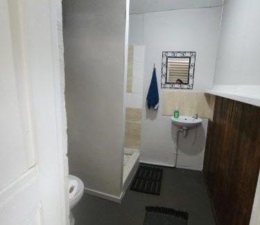 Sunnydale Apartamento | Lovely Cabin with private garden