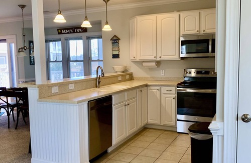 Hatteras Condominio | Lovely Canalfront Condo in the Heart of Hatteras Village
