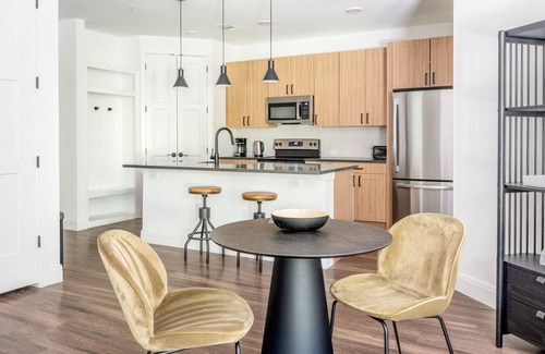 Hancock Apartamento | Lovely Central Austin 1BR w/ Pool, Gym & W/D, nr U. Texas, by Blueground