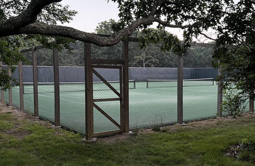 Chilmark Casa | Lovely Chilmark home on Abel's Hill with private beach, pond, tennis, and trails