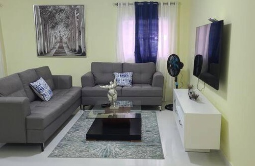 Santa Cruz de Mao Apartamento | Lovely Collado Apartment in Santa Cruz de Mao