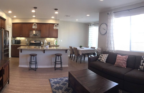 Paloma Del Sol Condominio | Condominio a estrenar en el corazón de Temecula (mínimo 30 días)