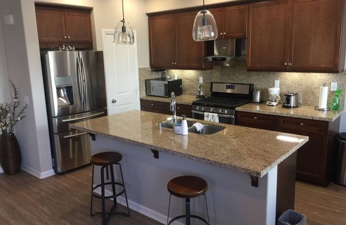 Paloma Del Sol Condominio | Condominio a estrenar en el corazón de Temecula (mínimo 30 días)