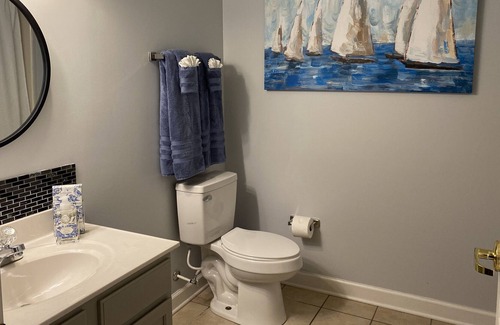 Smith Mountain Lake Condominio | Lovely corner studio in Mariners Landing. Pet fee, 65.00