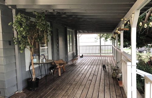 Tehachapi Casa | Lovely Country Experience with Private 2 Bedroom Bath and Kitchenette -Tehachapi