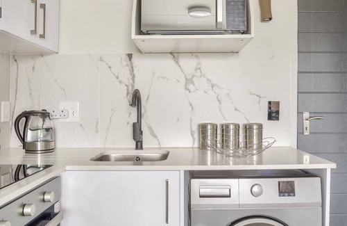 Bloubergstrand Apartamento | Lovely cozy new one bedroom