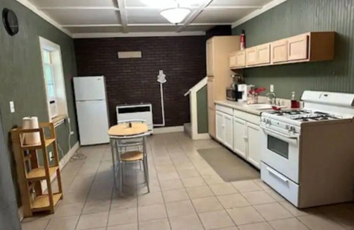 Springville Casa | Lovely Creek View Apartment Near GIANT SEQUOIAS