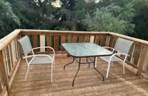 Springville Casa | Lovely Creek View Apartment Near GIANT SEQUOIAS