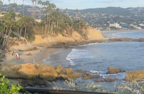 Laguna Beach Cabaña | LOVELY DESIGNER COTTAGE! 3 MIN WALK TO THE BEACH AND HEISLER PARK!