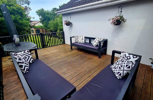 Bangor Casa | Lovely Detached Family House in Seaside Town
